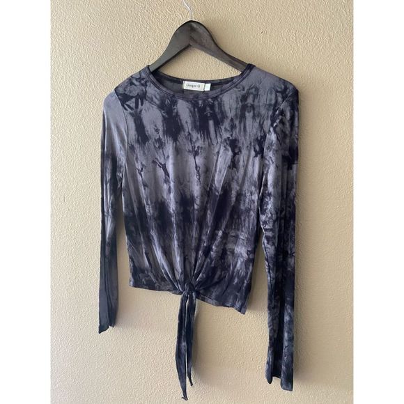 🆕 Charcoal and black tie dye front tie top - Picture 3 of 3
